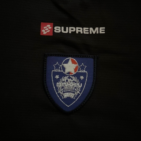 Supreme Crest Soccer Jersey Size Medium - Picture 4 of 5